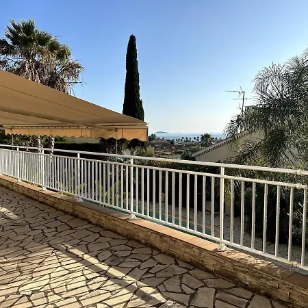 Au Calme, Piscine Et Vue Imprenable فيلة